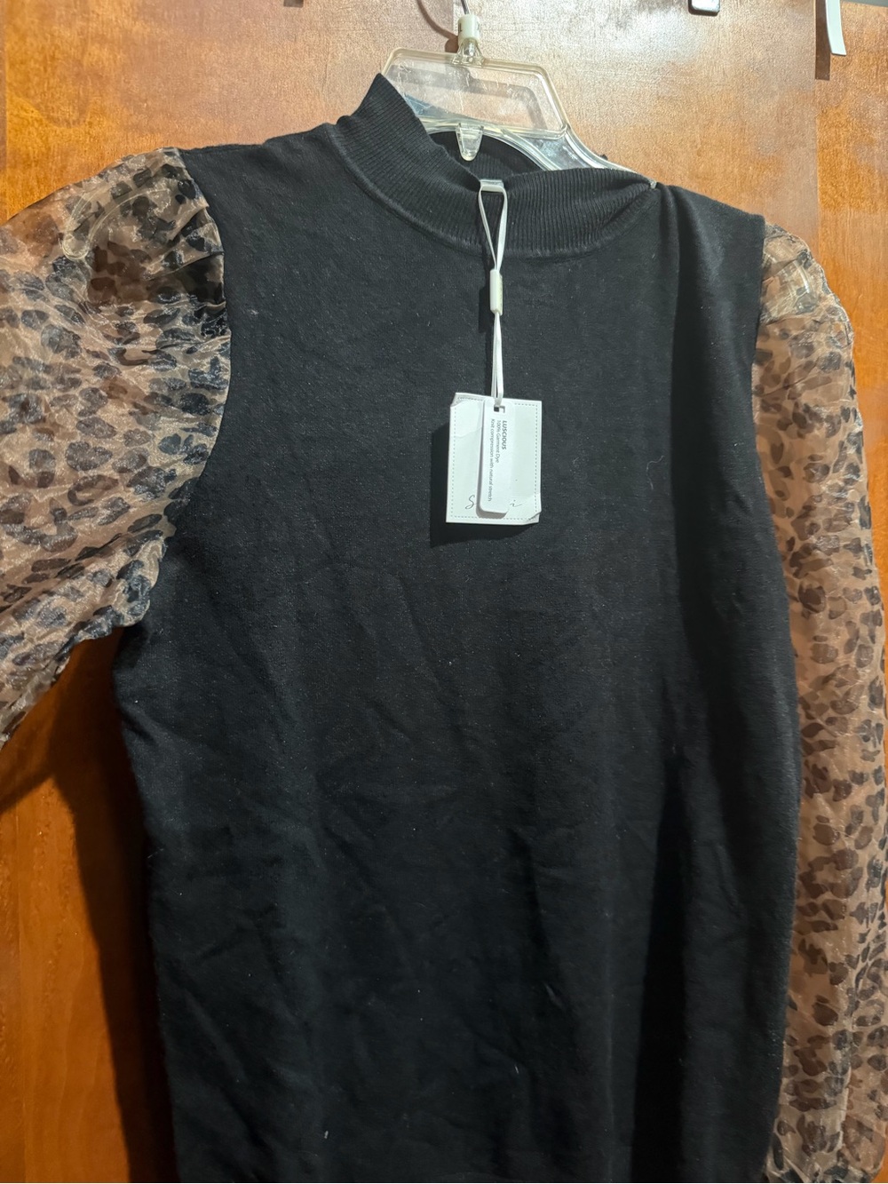 Siani MILANO Black Pullover with Sheer Leopard-Print Puff Sleeves. NEW!!!!!